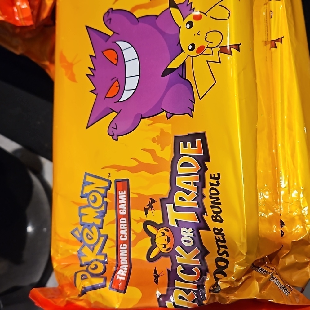 Pokemon TCG BOOster Trick Or Trade Bundle 120 packages Halloween new